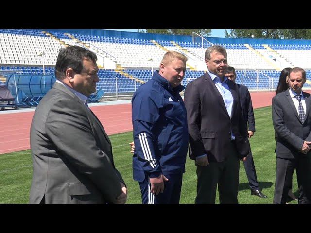 День футбола. Губернатор Астраханской области побывал в гостях у «Волгаря» смотреть онлайн