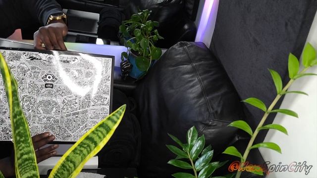 2023 M2 Matte Black Macbook 14in смотреть онлайн