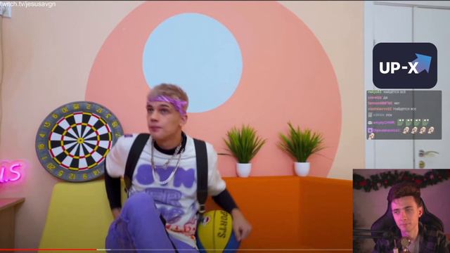 Алиса учит целоваться ХЕСУСА смотреть онлайн