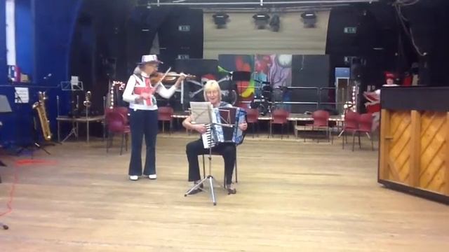 Jubilee set with Yvonne, Roswitha and Elizabeth смотреть онлайн