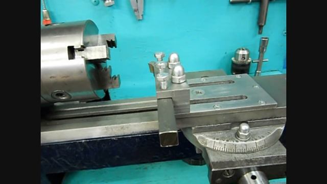 Маленький токарный станок по металлу 1д601 смотреть онлайн