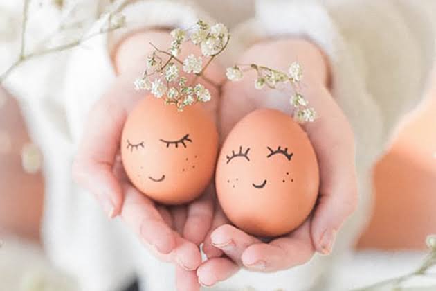 Пасха 2022. Пасхальное богослужение в Храме Архангела Михаила.Колокольный звон и пасхальный стол. смотреть онлайн