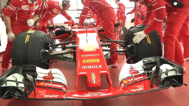 Ferrari SF70H Maurizio Arrivabene смотреть онлайн