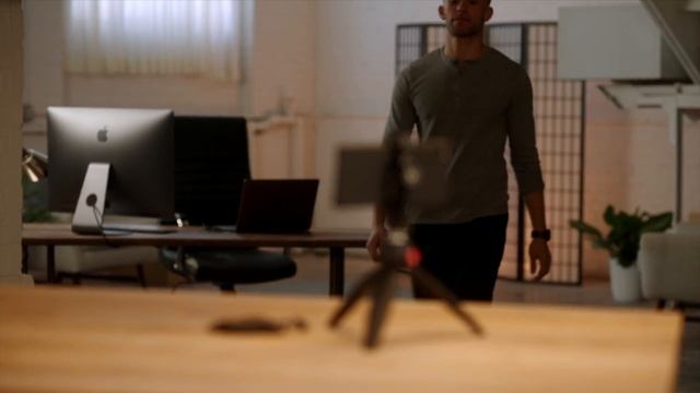 Петличный микрофон для компьютеров и смартфонов - Sennheiser XS LAV смотреть онлайн