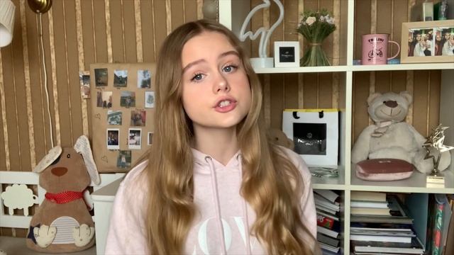 Живу с кнопочным телефоном МЕСЯЦ // EVA AVSEEVA смотреть онлайн