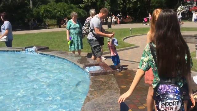 #одесса #пакргорькогоодесса Одесса / Парк им. Горького/ Отличное место для отдыха . смотреть онлайн