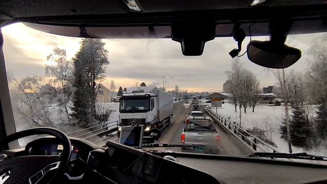Видеоблог скандинавского дальнобоя#59: по дорогам Норвегии 2022. смотреть онлайн