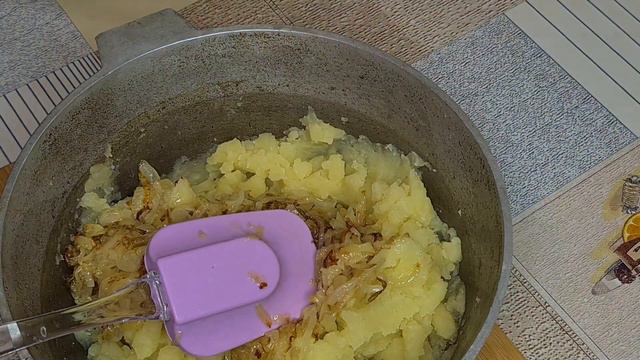 Пирожок с Картошкой. Очень вкусно. смотреть онлайн