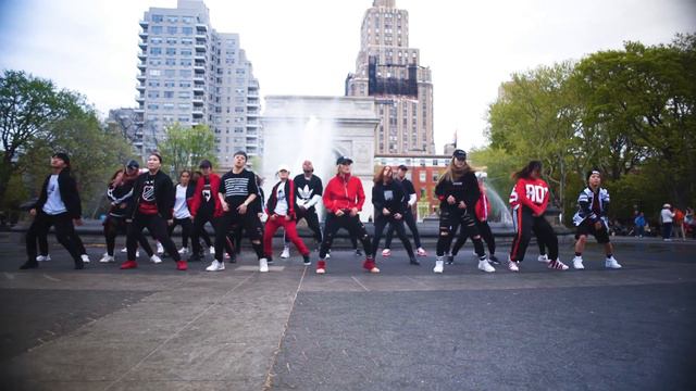 [KPOP IN PUBLIC CHALLENGE NYC] MONSTER | EXO 엑소 FLASH MOB by I LOVE DANCE смотреть онлайн