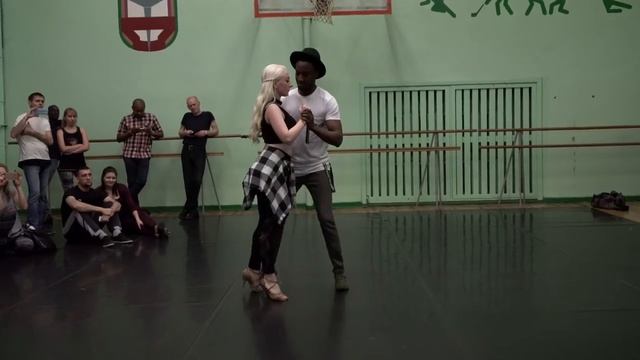 Neide Sofia ft. Rita - Kende Papa / Kizomba Dance by Kalypso & Diana смотреть онлайн