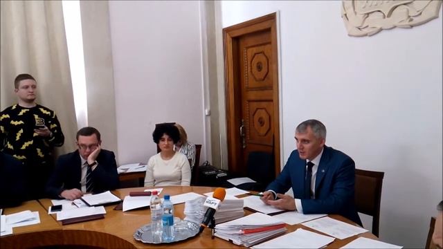 ПН TV: Исполком принял решение о демонтаже навеса на цветочном рынке