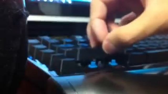 Removing Shift key from Razer Black Widow (Mechanical) keyboard смотреть онлайн