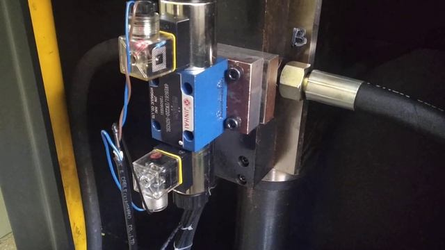 Dinamic servo hydraulic fatique testing machine смотреть онлайн
