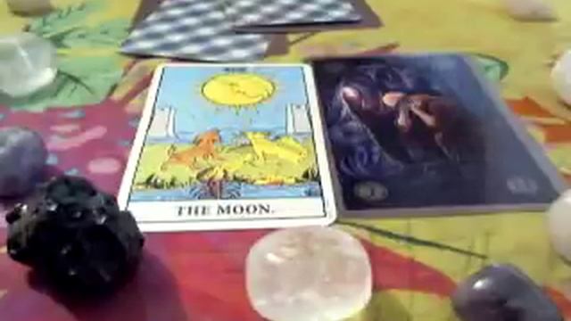 ОН ЛЮБИТ МЕНЯ ? Онлайн гадание смотреть онлайн