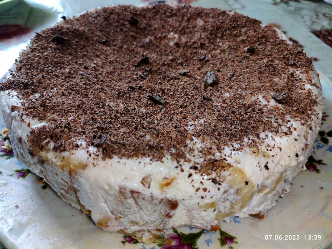 Сметанный торт-десерт без выпечки с печеньем и бананами! смотреть онлайн