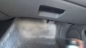 Чистка салона автомобиля паром...