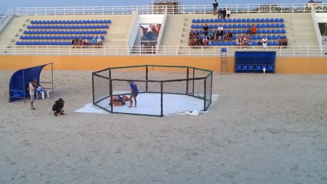 Максим Кроликов18 08 2012)Бои без правил смотреть онлайн