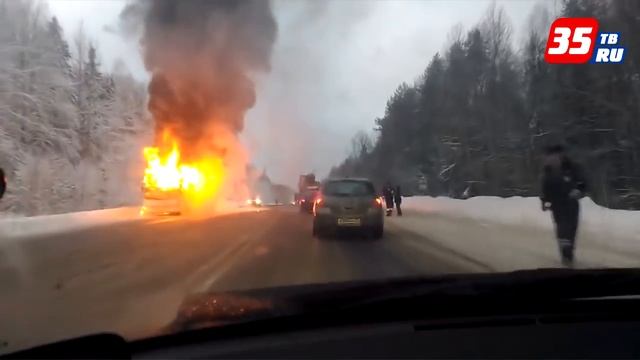 Сгорели только одна сумка с вещами и несколько шапок, забытых на сиденьях смотреть онлайн
