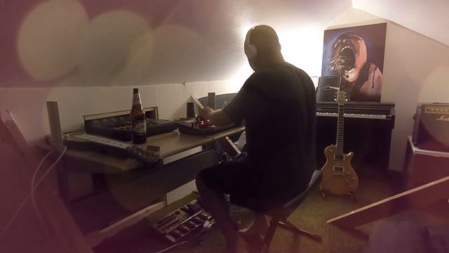 I'm On The Outside Looking In - Original Track - Roland JD Xi смотреть онлайн