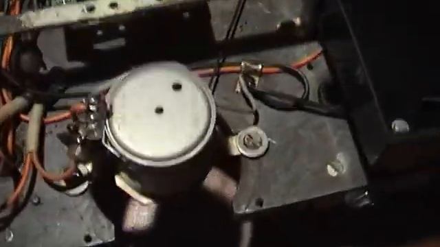 Армейский диктофон П 180 СССР 1970 год переделанный под бытовой смотреть онлайн