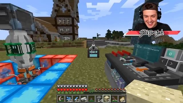 Playing MINECRAFT As TRANSFORMERS! (powerful) смотреть онлайн