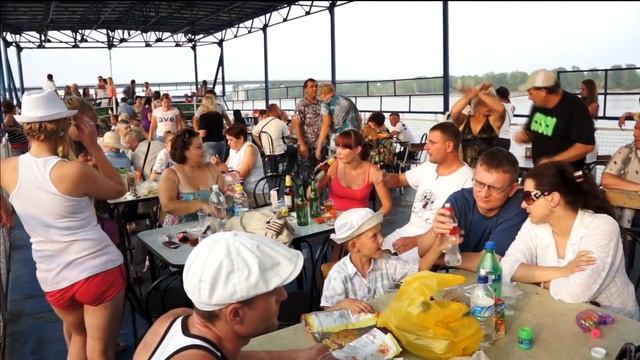 прикольные танцы на пароходе часть 1 смотреть онлайн
