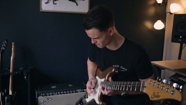 1967 Fender Deluxe Reverb: A Classic for a Reason (and How I Got Mine) смотреть онлайн