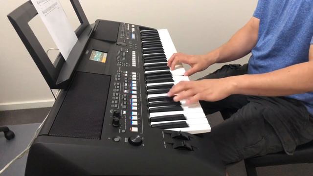 Santa Claus Is Coming To Town - Yamaha PSR-SX600 - Mark Keyboard смотреть онлайн
