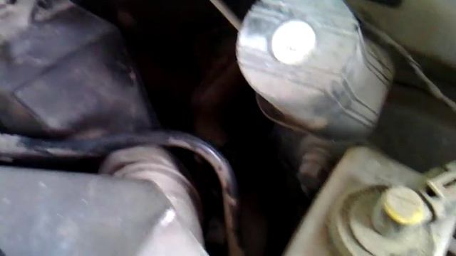 #рено воздухоспускной клапан на шестнадцатиклапаннике рено к4м  о пользе ютьюба