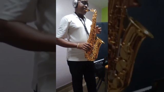 Saxophone lessons Mombasa at Imani school of music. The best music school in Mombasa. смотреть онлайн