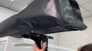 Сборка кронштейнов и установка безопорных автомобильных маркиз Kampina FS.