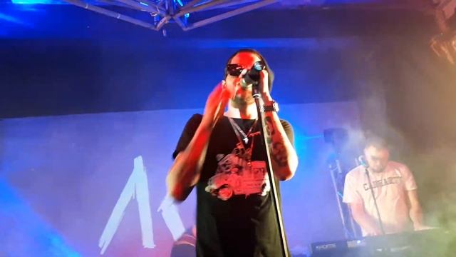 ЛСП - Белый танец (Live Ростов-на-Дону 2017) смотреть онлайн