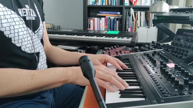 Roland Jupiter-X/Xm part 2: JP-X tones demo. Testing the new OS v3.0 update. смотреть онлайн