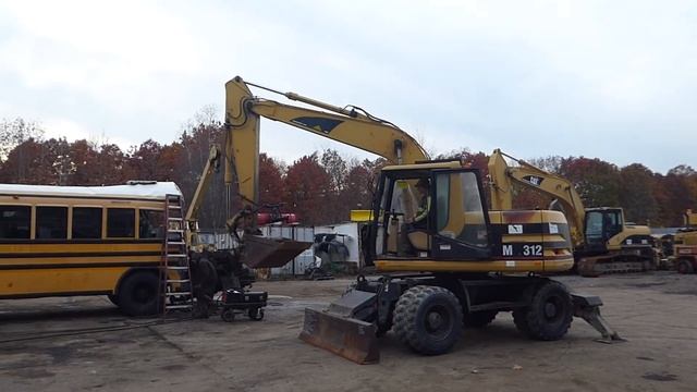 2000 Caterpillar M312 Wheeled Excavator - TRO 1111213