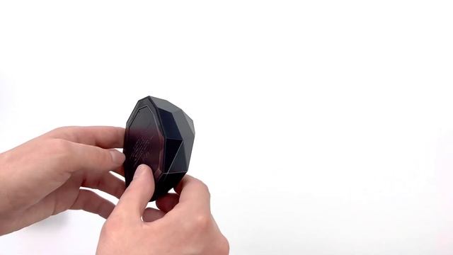 Беспроводное зарядное устройство XOOPAR - GEO DOCK (черное с белой LED-подсветкой) смотреть онлайн