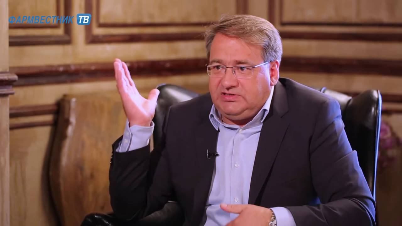 «У редакционного камина» с Андреем Белашовым смотреть онлайн