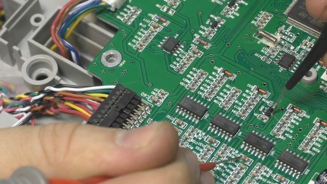ремонт робота пылесоса silver star xr-510d, двигается назад и отключается смотреть онлайн