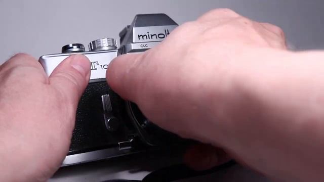 Minolta SRT 101 35mm film SLR Camera Body With 50mm F1.7 Prime Lens смотреть онлайн