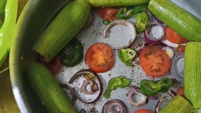 سفرة اول يوم رمضان حاجه كده ما شاء الله مع #Nona_elherfa смотреть онлайн