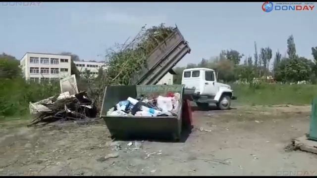 Donday. В Новочеркасске подрядчик устроил свалку на улице Мацоты смотреть онлайн