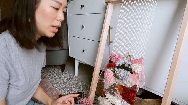 Tapestry weaving a wall hanging (first time) | WITHWENDY смотреть онлайн