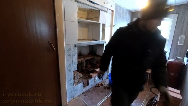 Ремонт отопительно-варочной печи Шведки: демонтаж духовки замена топочной дверки замена топливника смотреть онлайн