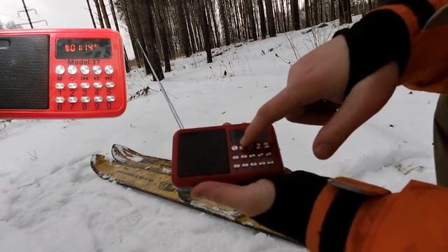 Радиоприемник на Li-ion 18650 с Aliexpress с mp3 для любителей природы и дачников. Обзор и отзыв. смотреть онлайн