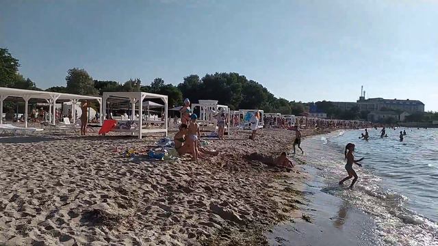 #Черноморскоесегодня2021Самое шикарное время.Вечерний пляж. 2021 КРЫМ смотреть онлайн