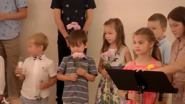 «Молитва о Почитании Родителей» | День Отца 2021 | Групповой Стих Детей смотреть онлайн