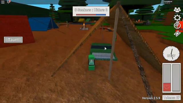 THEY CAN'T FIND ME! HIDING IN ROBLOX BLOX HUNT! смотреть онлайн