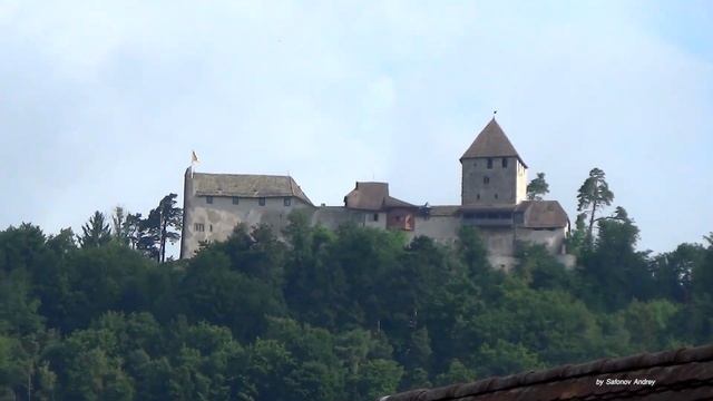 По Швейцарии ч.10 Прогулка по Шаффхаузену и Штайн ам Райну смотреть онлайн