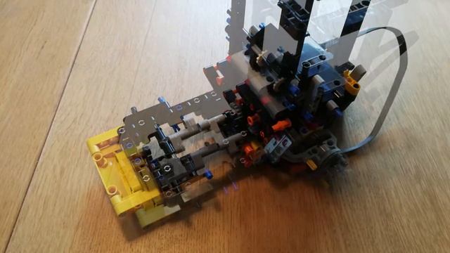 LEGO Technic, Volvo 6x6 Ledad Lastbil, 42114 смотреть онлайн