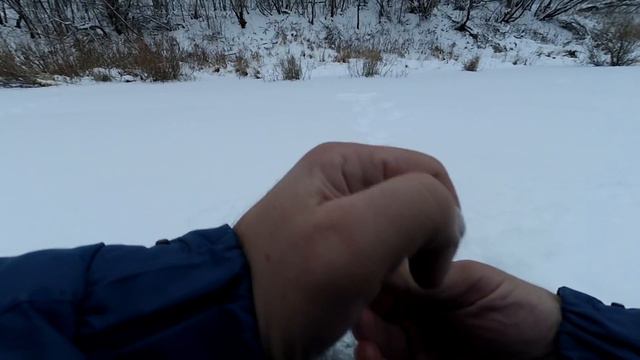 Щука молчит, ловим плотву на ГВОЗДЕКУБИК!Рыбалка на жерлицы 2018-2019! смотреть онлайн
