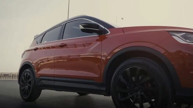 Geely Coolray Commercial смотреть онлайн